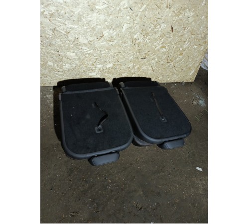 Сидение заднее 3й ряд