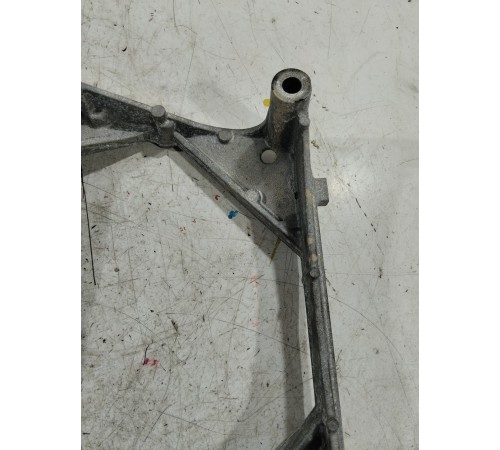 Кронштейн интеркулера