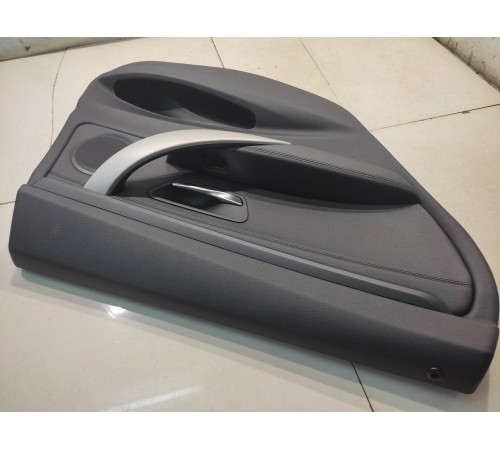 Обшивка двери (задняя, левая)