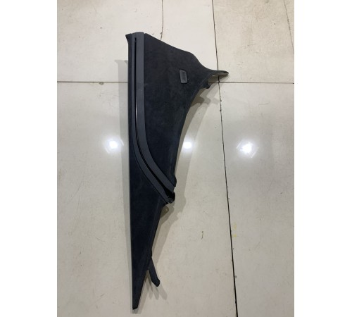 Обшивка стойки(задняя левая)