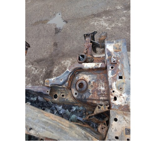 Лонжерон (четверть) передний правый