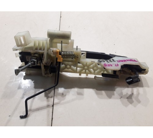 Ручка двери (передняя, левая, внешняя)