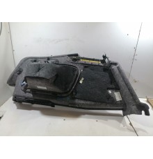 Обшивка багажника правая