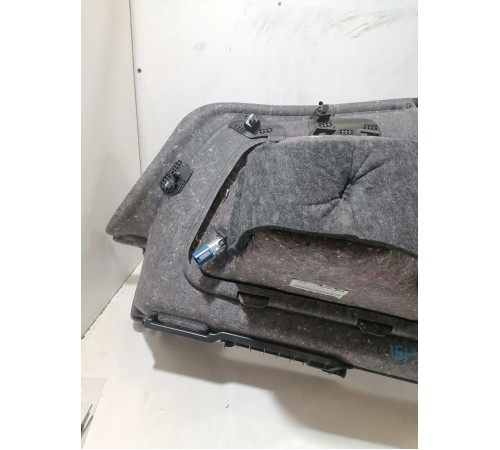 Обшивка багажника правая