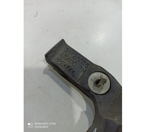 Уплотнитель капота правый