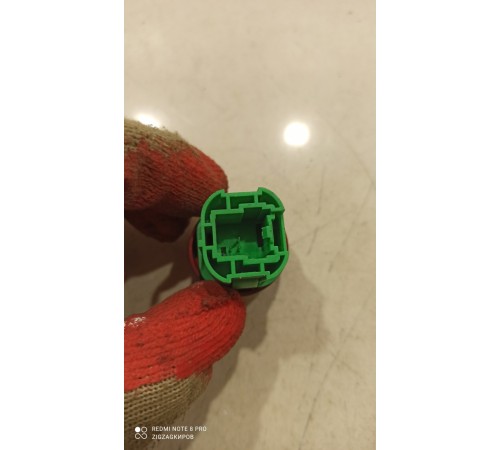 Кнопка включения аварийной остановки