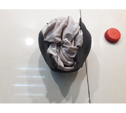 Подушка безопасности водителя