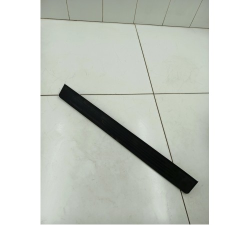 Накладка порога передняя правая