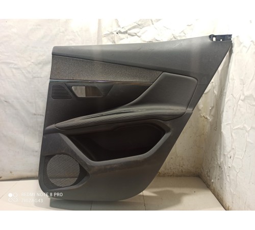 Обшивка двери (задняя, правая)