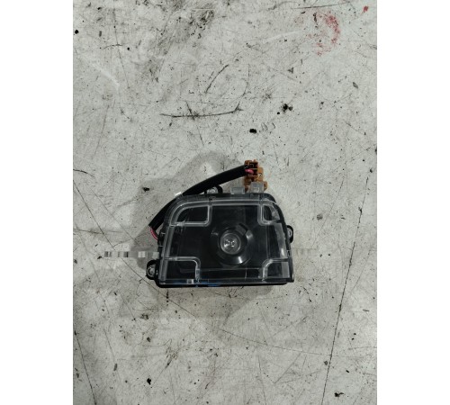 Камера обзора передняя левая