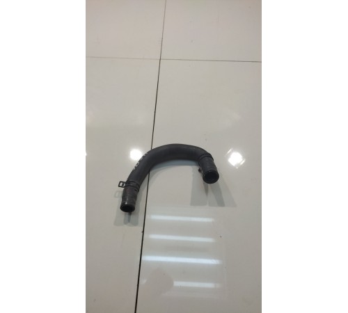 Патрубок системы охлаждения