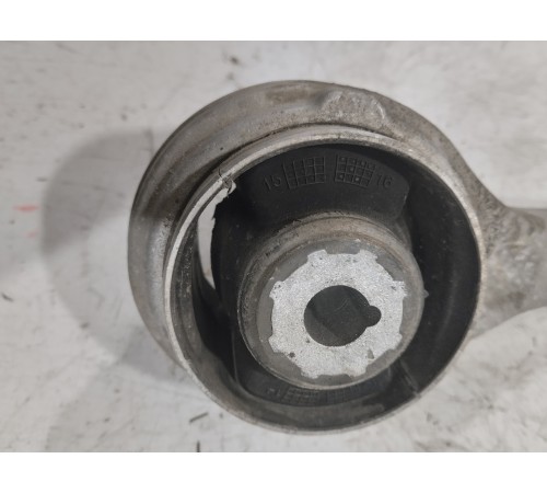 Рычаг подвески передний левый