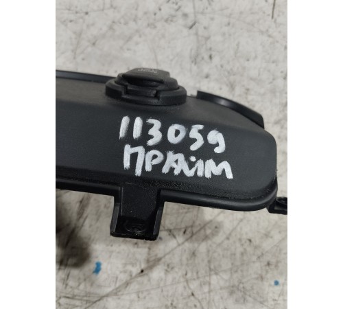 Накладка центральной консоли с розеткой 12v