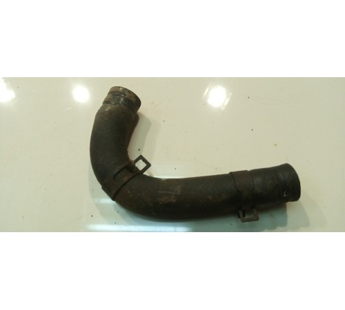 Патрубок системы охлаждения