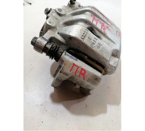 Суппорт передний правый