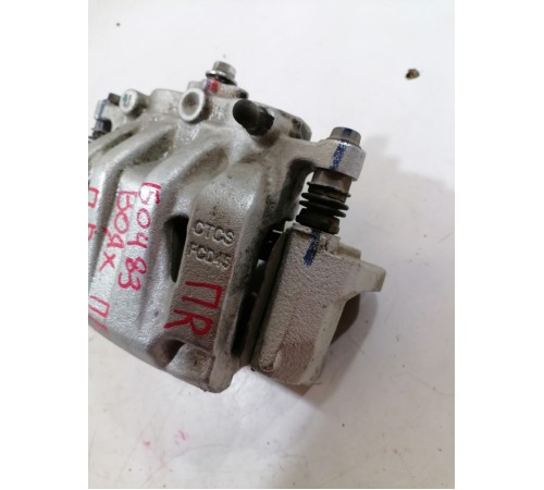 Суппорт передний правый