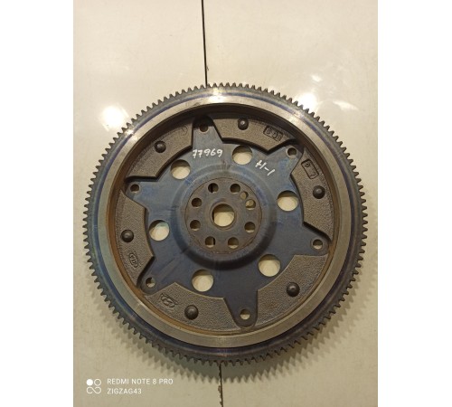 Маховик двигателя