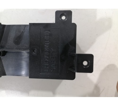 Блок кнопок передней правой двери 