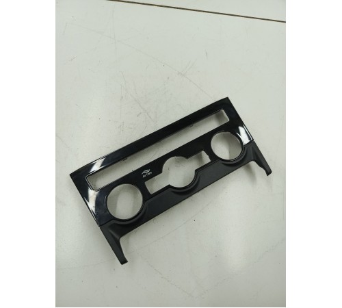 Накладка торпедо декоративная