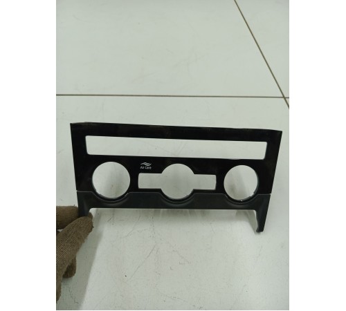 Накладка торпедо декоративная