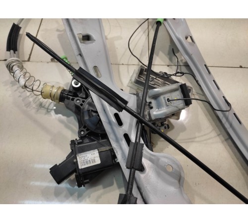 Стеклоподъемник (передний, левый)