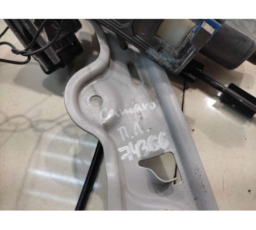 Стеклоподъемник (передний, левый)