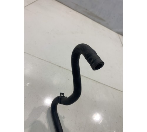 Патрубок системы охлаждения