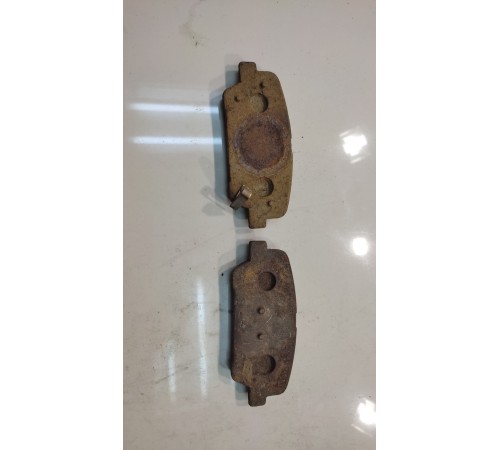 Тормозные колодки (задние)