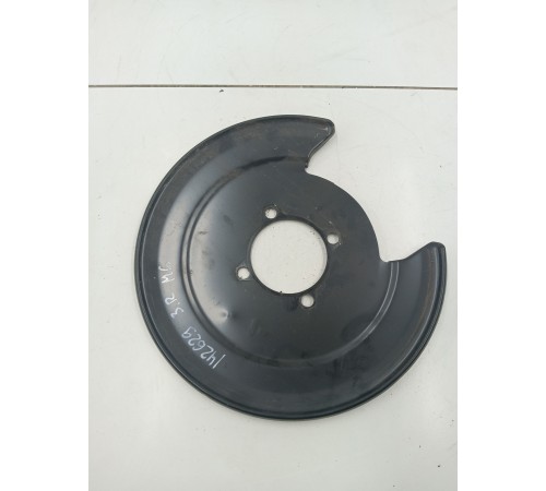 Пыльник тормозного диска задний правый