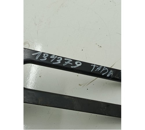 Кронштейн усилителя заднего бампера правый