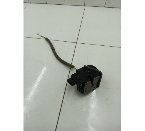 Замок двери задний правый