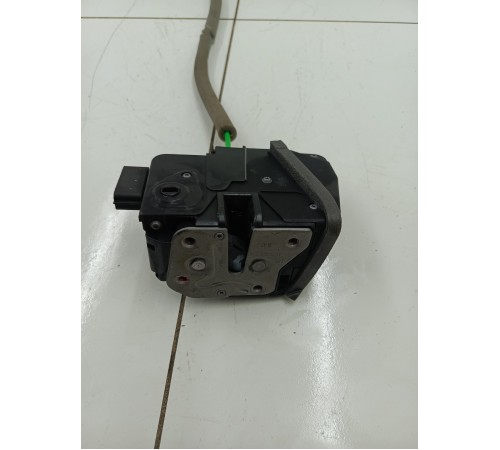 Замок двери задний правый