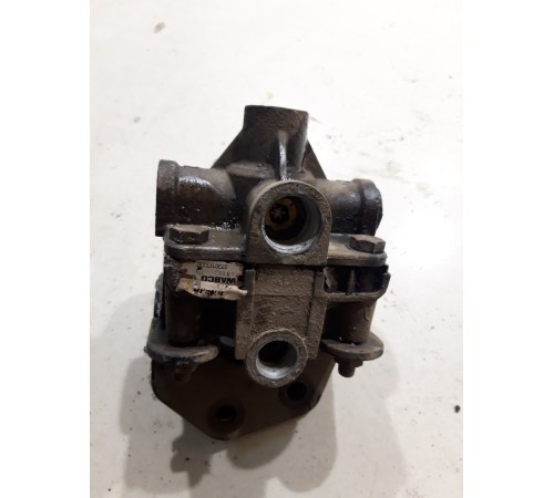 Клапан ускорительный