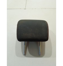 Подголовник (задний, центральный)