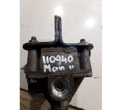 Клапан ускорительный