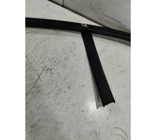 Накладка двери задняя правая