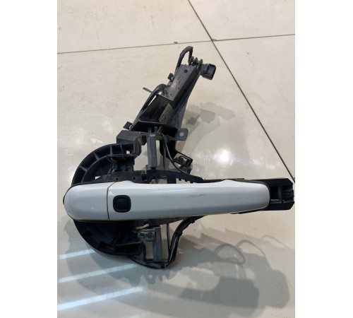 Ручка двери (задняя, левая, наружняя)