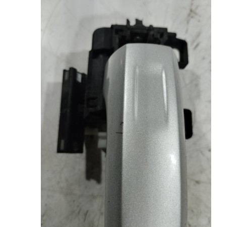 Ручка двери передняя левая наружная