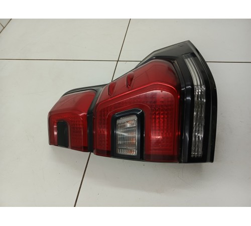 Фонарь задний правый