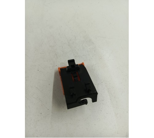 Ручка открывания капота