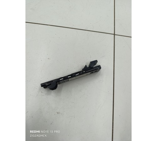 Механизм регулировки ремня по высоте