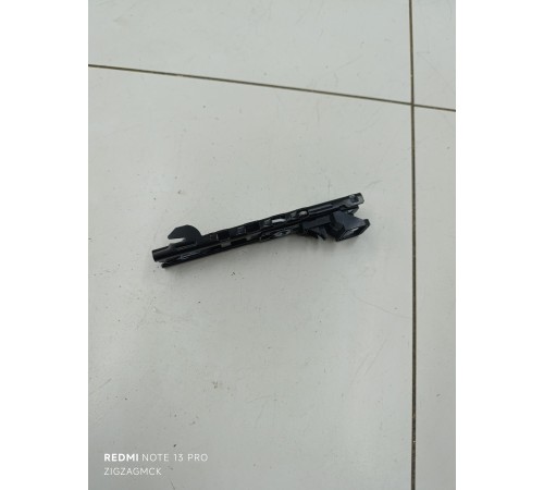 Механизм регулировки ремня по высоте