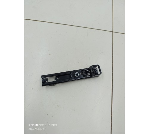 Механизм регулировки ремня по высоте