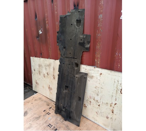 Защита антигравийная правая