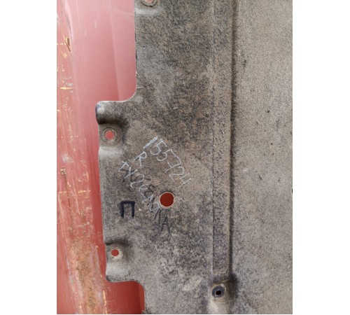 Защита антигравийная правая