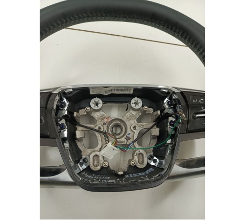 Рулевое колесо руль в сборе с многофункциональными кнопками