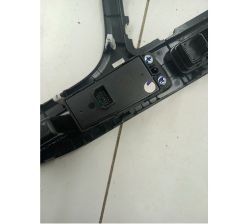 накладка консоли центральной