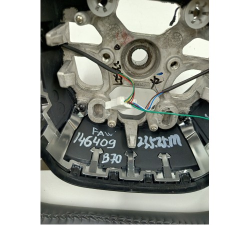 Рулевое колесо руль в сборе с многофункциональными кнопками