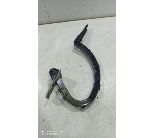 Петля крышки багажника(левая)