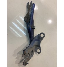 Петля капота (правая)